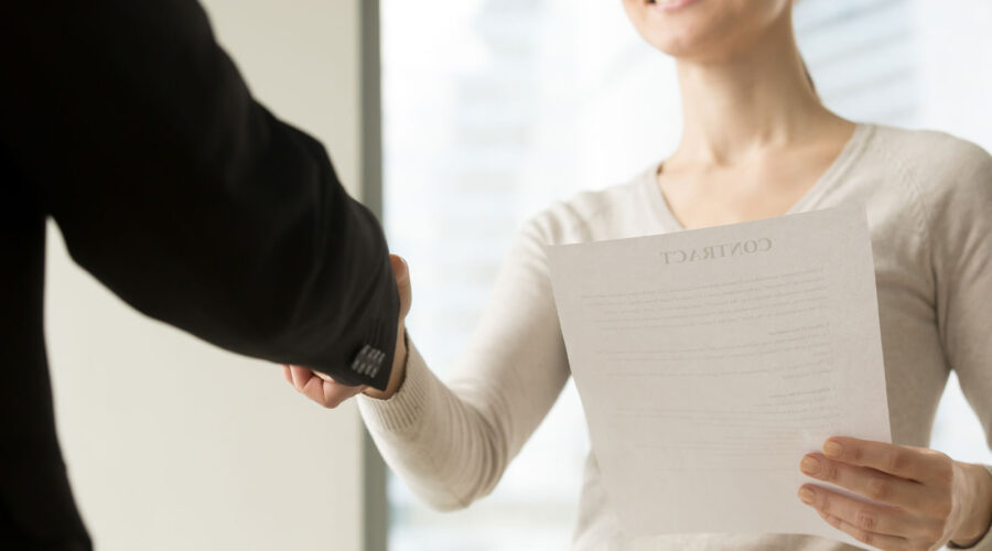 Umowa przedwstępna – co to jest i kiedy warto ją podpisać?